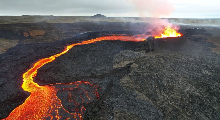 Island Vulkan Reykjanes Foto iStock Mason Su