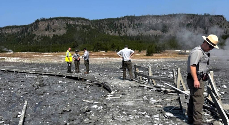 USA Yellowstone Nationalpark Yell-biscuit-Basin Foto NPS.jpg