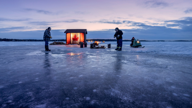 Kanada Alberta Eisfischen Foto Travel Alberta.jpg